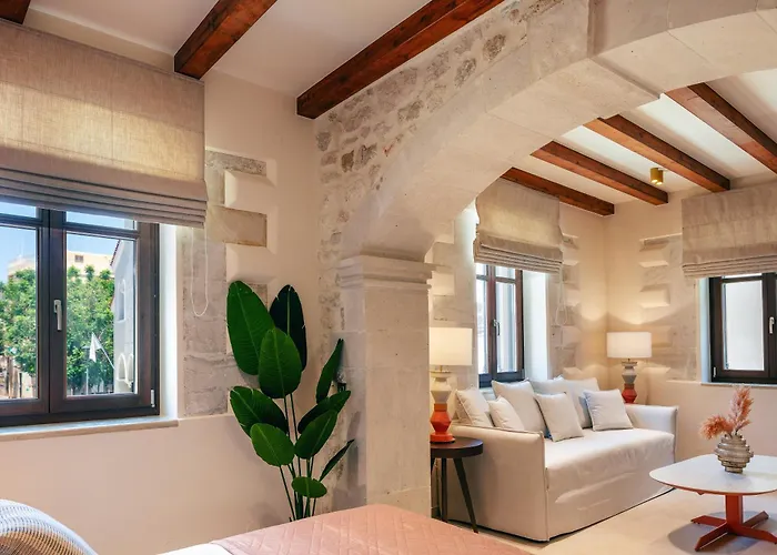 La Montre Luxury Boutique 4*