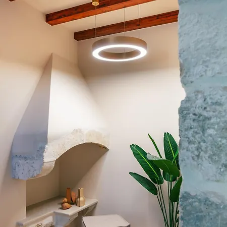 La Montre Luxury Boutique