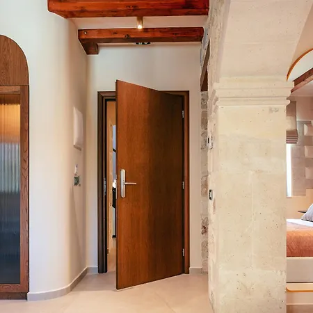La Montre Luxury Boutique Rethymno (Crete)