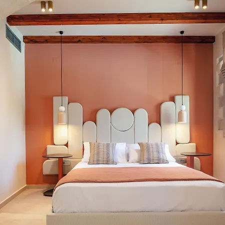 Ξενοδοχείο με διαμερίσματα La Montre Luxury Boutique 4*