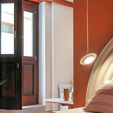 La Montre Luxury Boutique 4*