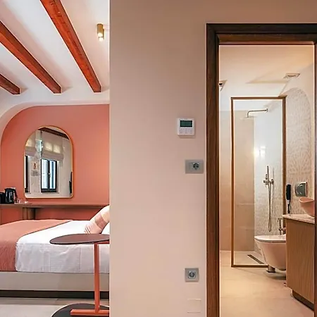 Aparthotel La Montre Luxury Boutique Rethymno (Crete)
