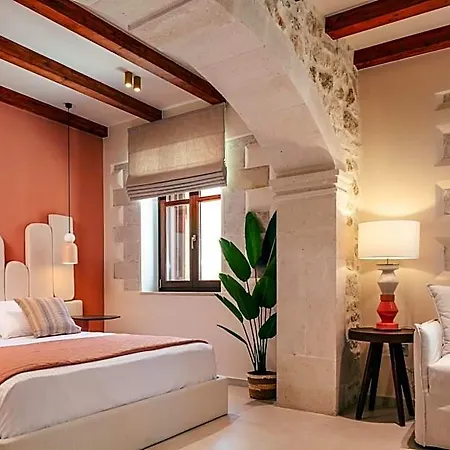 La Montre Luxury Boutique Aparthotel 4*