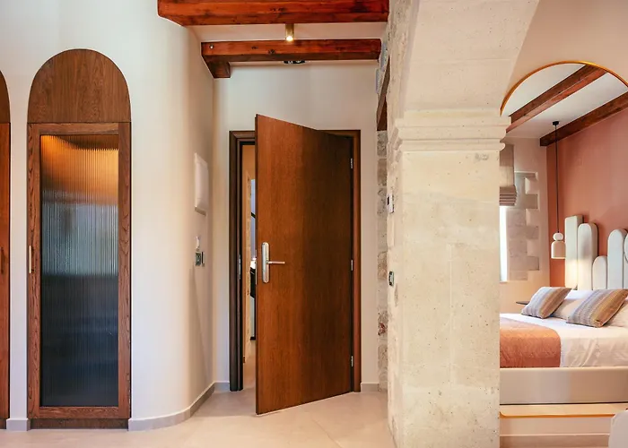 La Montre Luxury Boutique Rethymno (Crete)