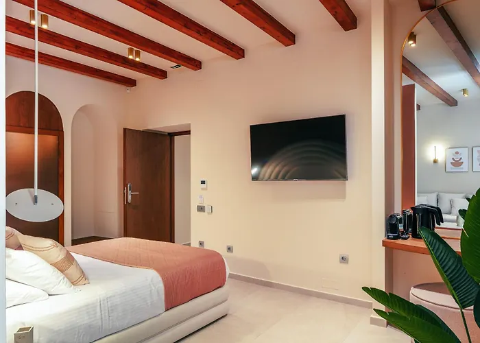 Aparthotel La Montre Luxury Boutique Rethymno (Crete)