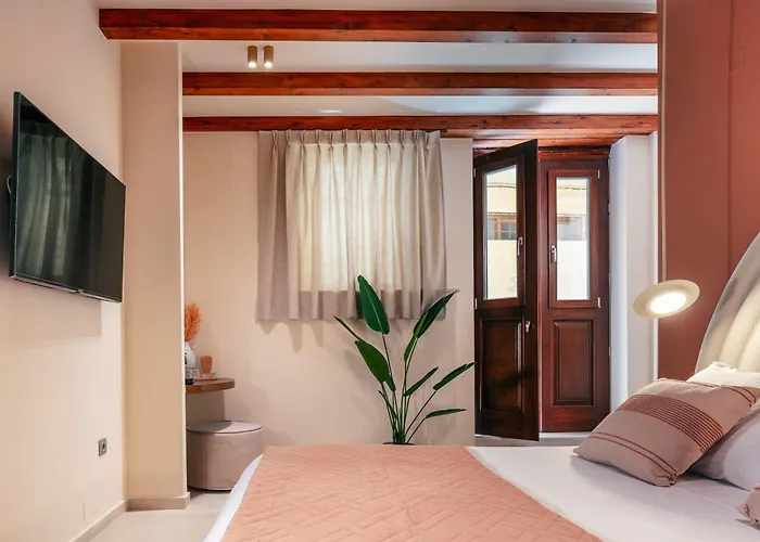 Aparthotel La Montre Luxury Boutique Rethymno (Crete)