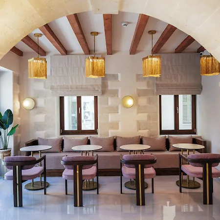 La Montre Luxury Boutique Aparthotel 4*